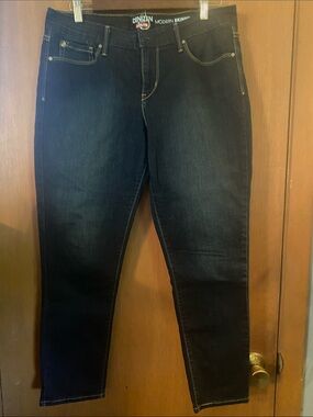 Denizen from Levi's Women's Skinny Jeans — Dark Indigo